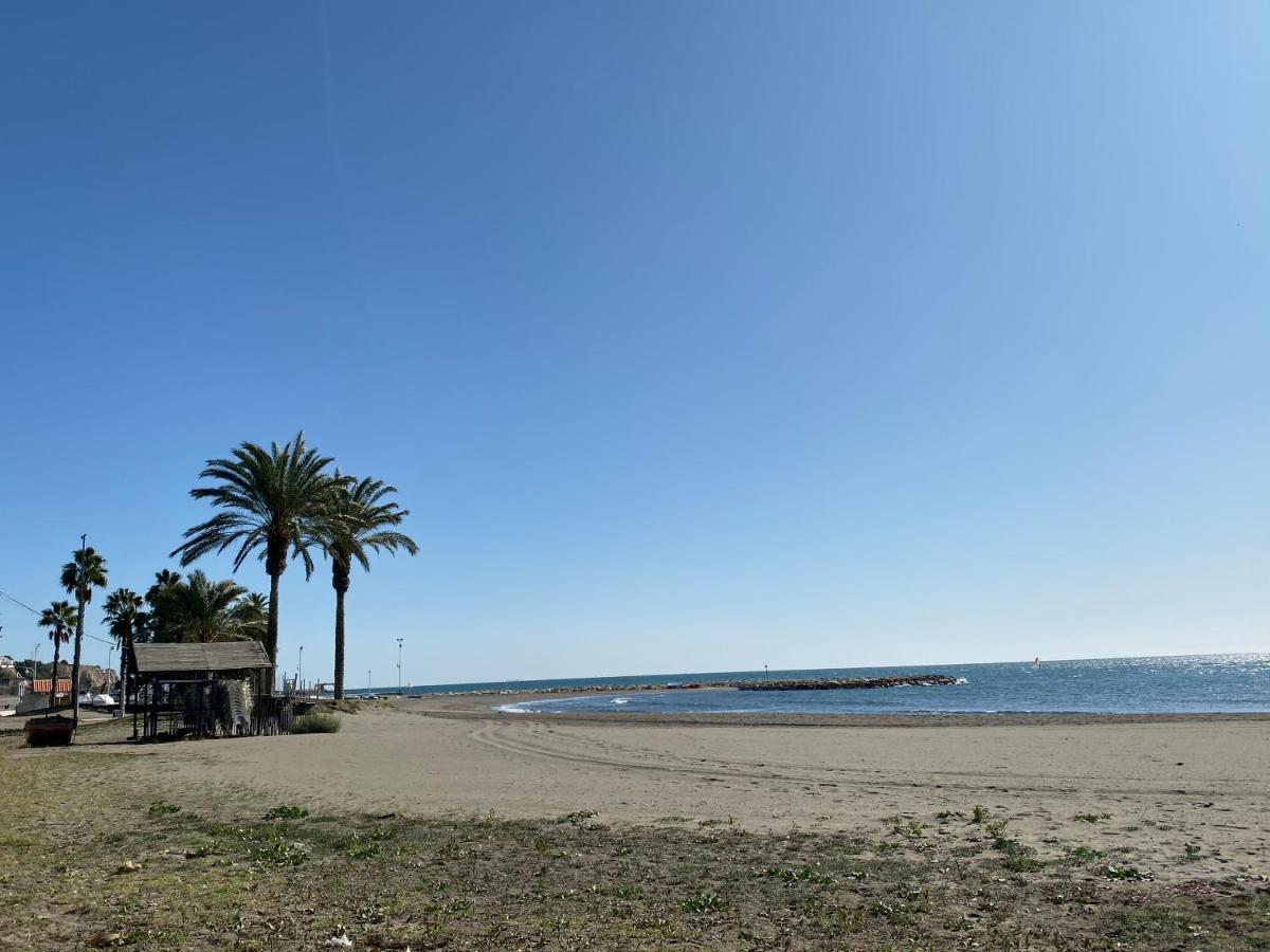 Casa Carmen Primera Linea De Playa Malaga Exterior photo